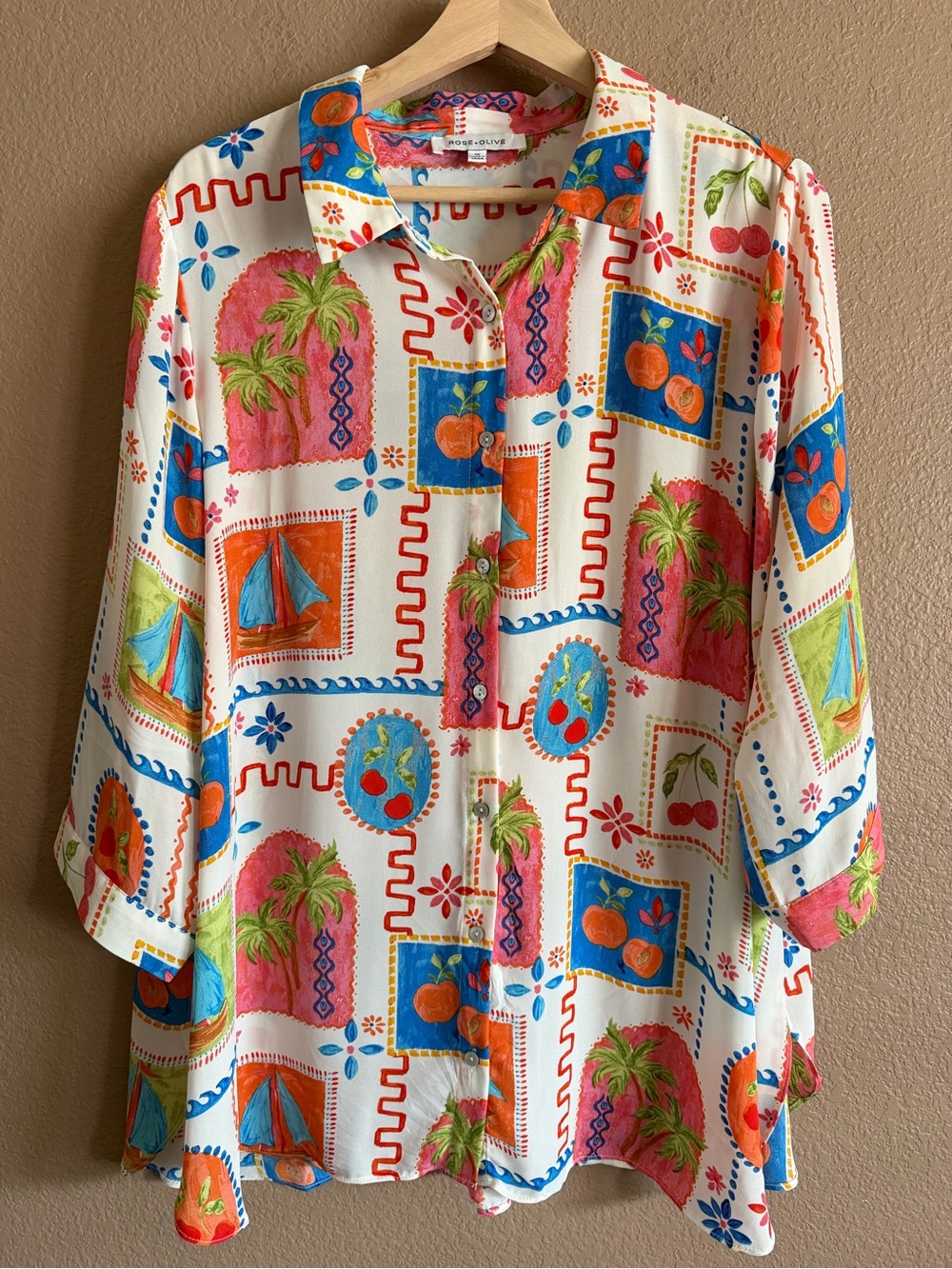 Rose & Olive Cream Button-Front Top with Bright Tropical Print Size 1X